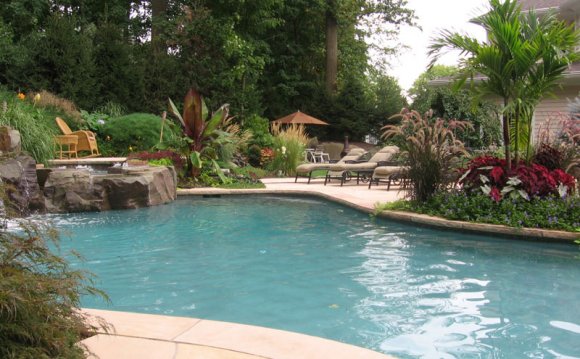 Swimming pool Landscaping Design